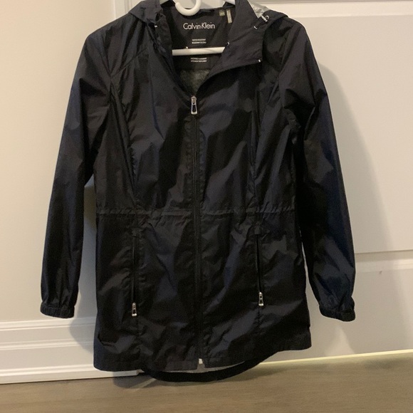 Calvin Klein raincoat - Picture 1 of 3